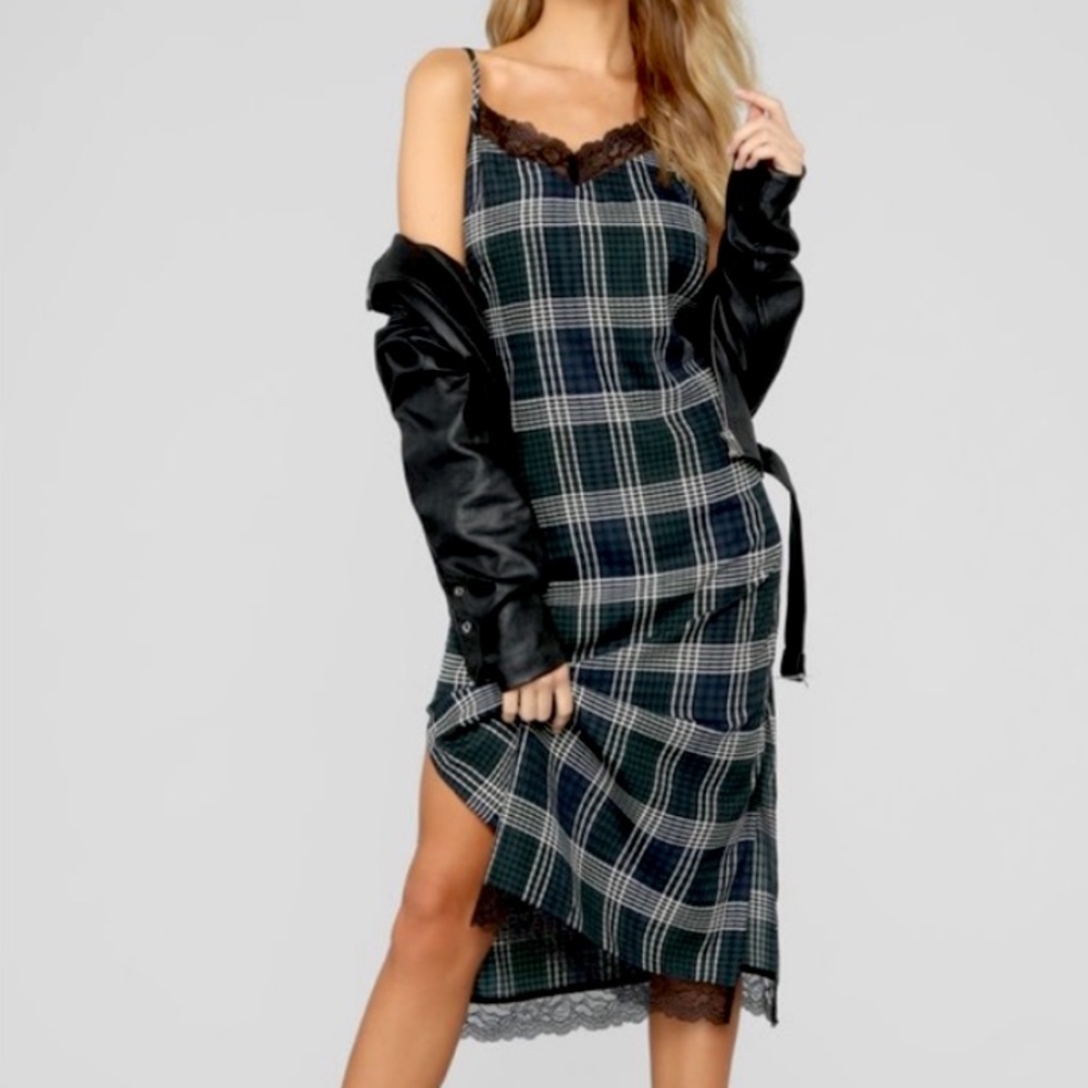 3 for 25! 🌻 Fashion Nova- Green/Blue Plaid Midi Slip Dress